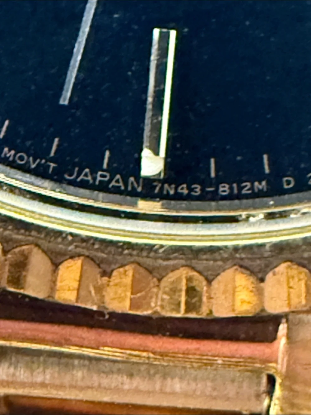 Seiko Presidential Vintage Men’s Watch Gold Case Bracelet Black Dial Date Window
